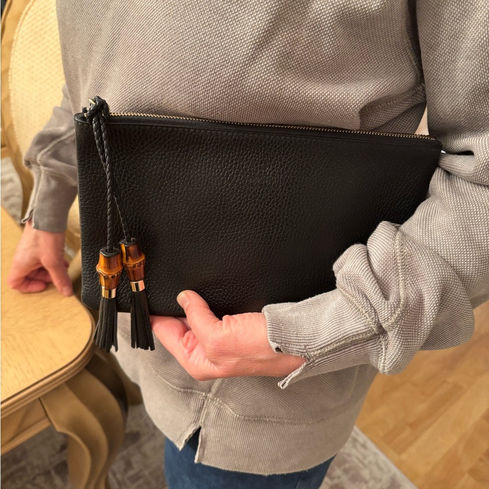 Gucci black  pebbled leather large clutch new - Picture 9 of 9